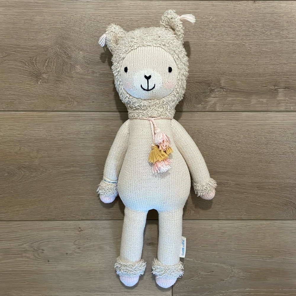 cuddle + kind Lola the llama 20 inches